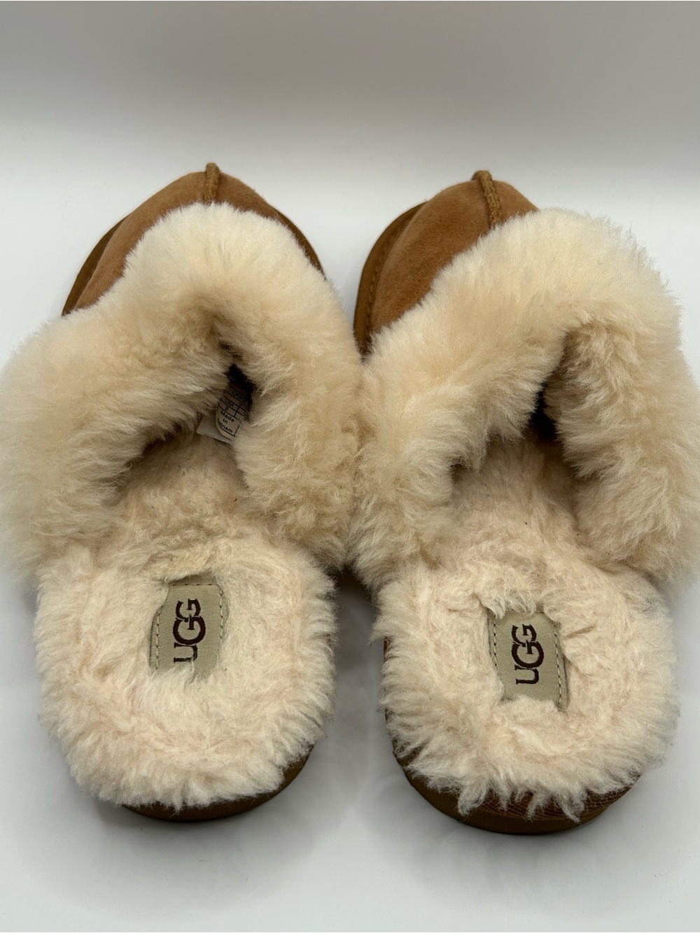 UGG Kids Chestnut Brown Sheepskin Slip-On Slippers - Picture 6 of 6